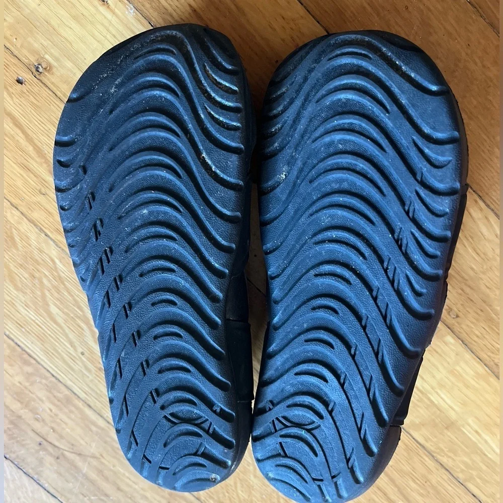 Black Nike Sunray Protect 2 sandals quick-dry, water-friendly swim shoes 28 11